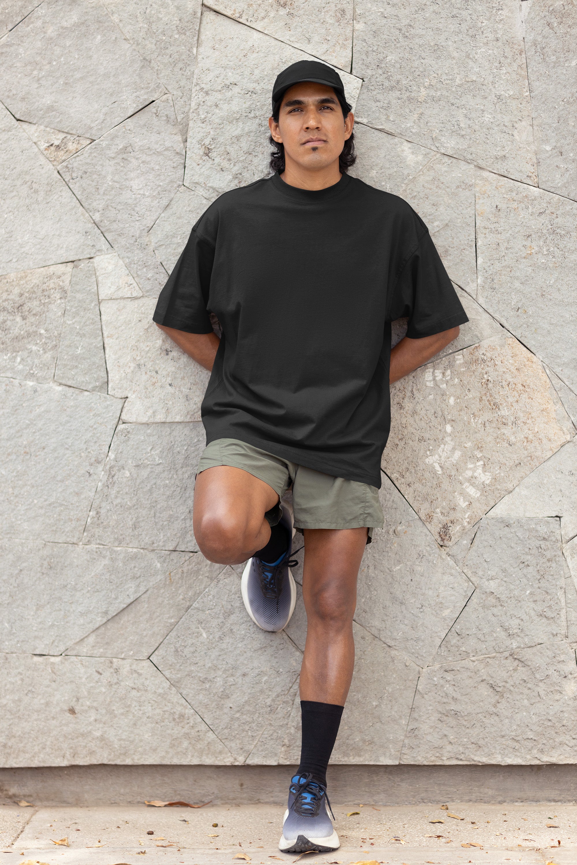 Men’s Oversized T-Shirt – Black image 4