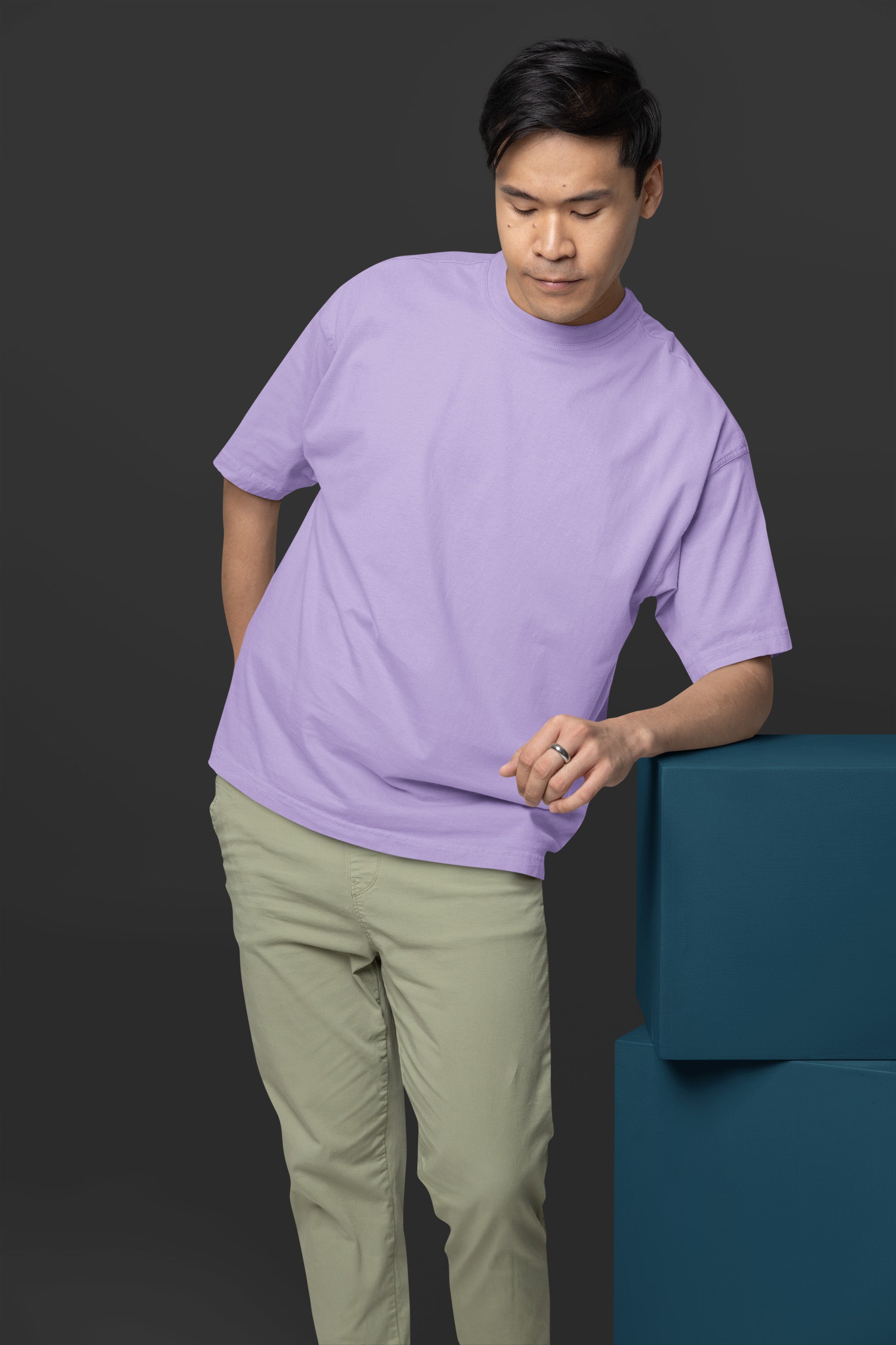 Men’s Oversized T-Shirt – Iris Lavender image 3