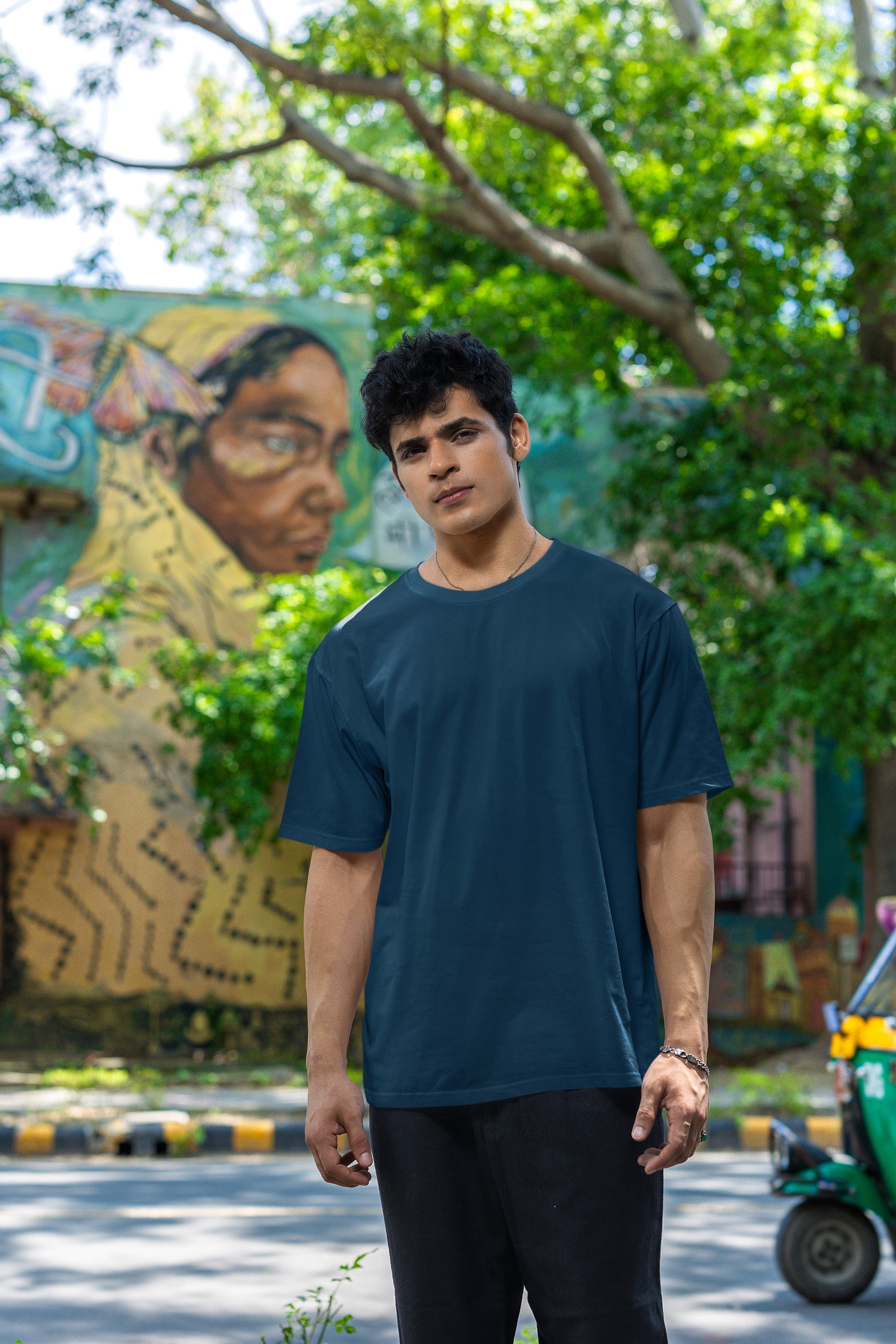 Men’s Oversized T-Shirt – Navy Blue image 3