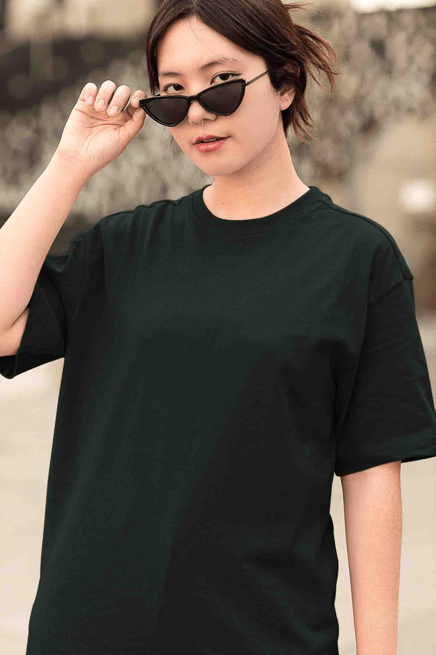 Women’s Oversized T-Shirt – Bottle Green image 2