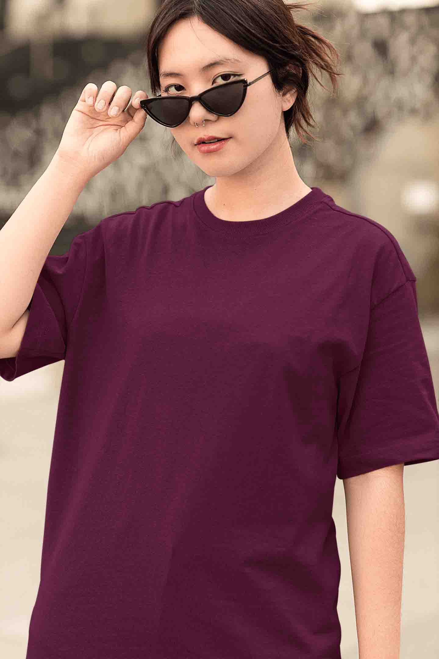Women’s Oversized T-Shirt – Burgundy image 4